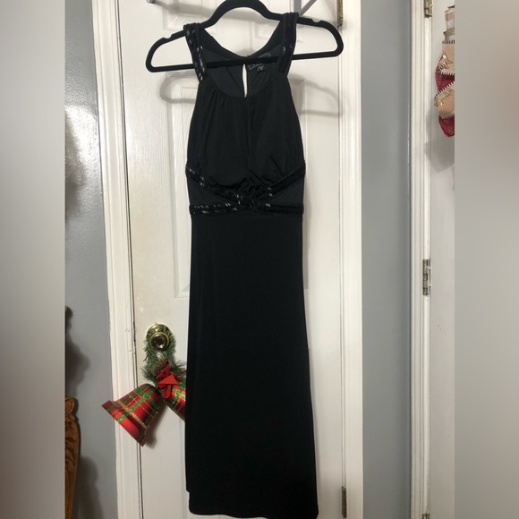 Dressbarn -Black-Beaded-Mesh-Evening-Gown - Picture 1 of 9